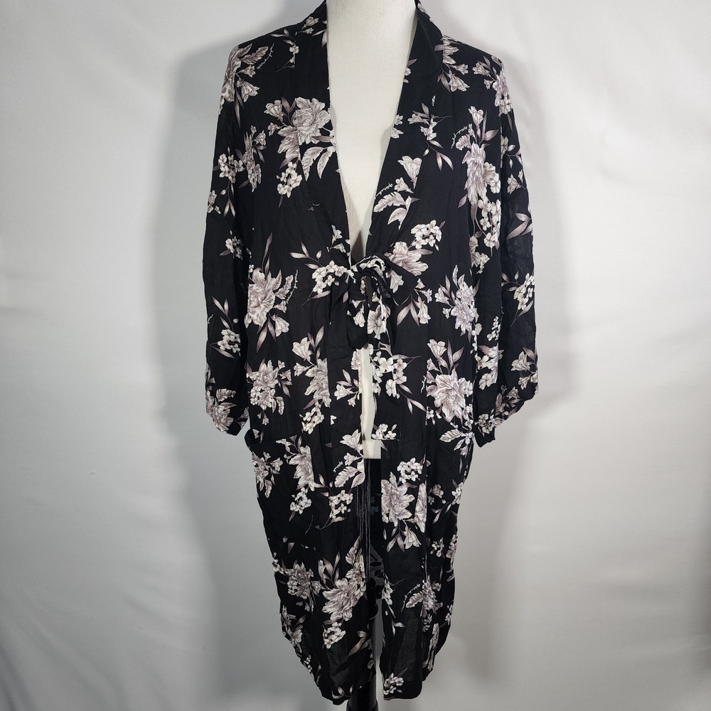 SPIRITUAL GANGSTER Women's 'MAYA' Black FLORAL KIMONO ROBE - One Size‎